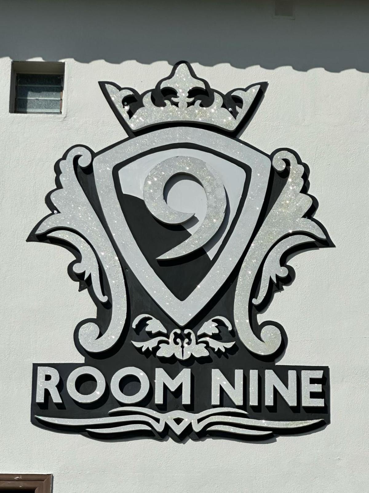 Room Nine 9 Beachfront Apartments Nea Kallikrateia Luaran gambar