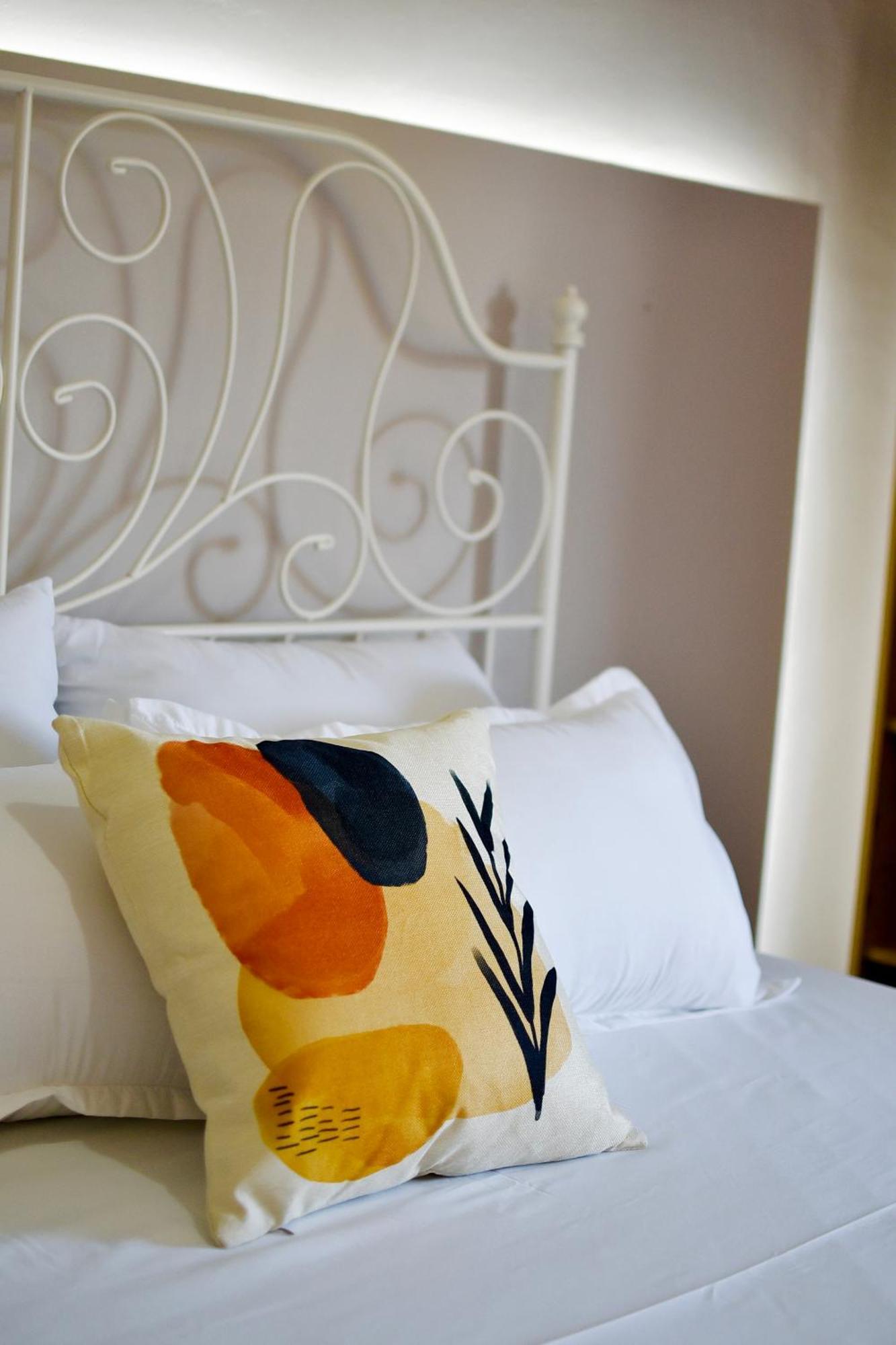 Room Nine 9 Beachfront Apartments Nea Kallikrateia Luaran gambar