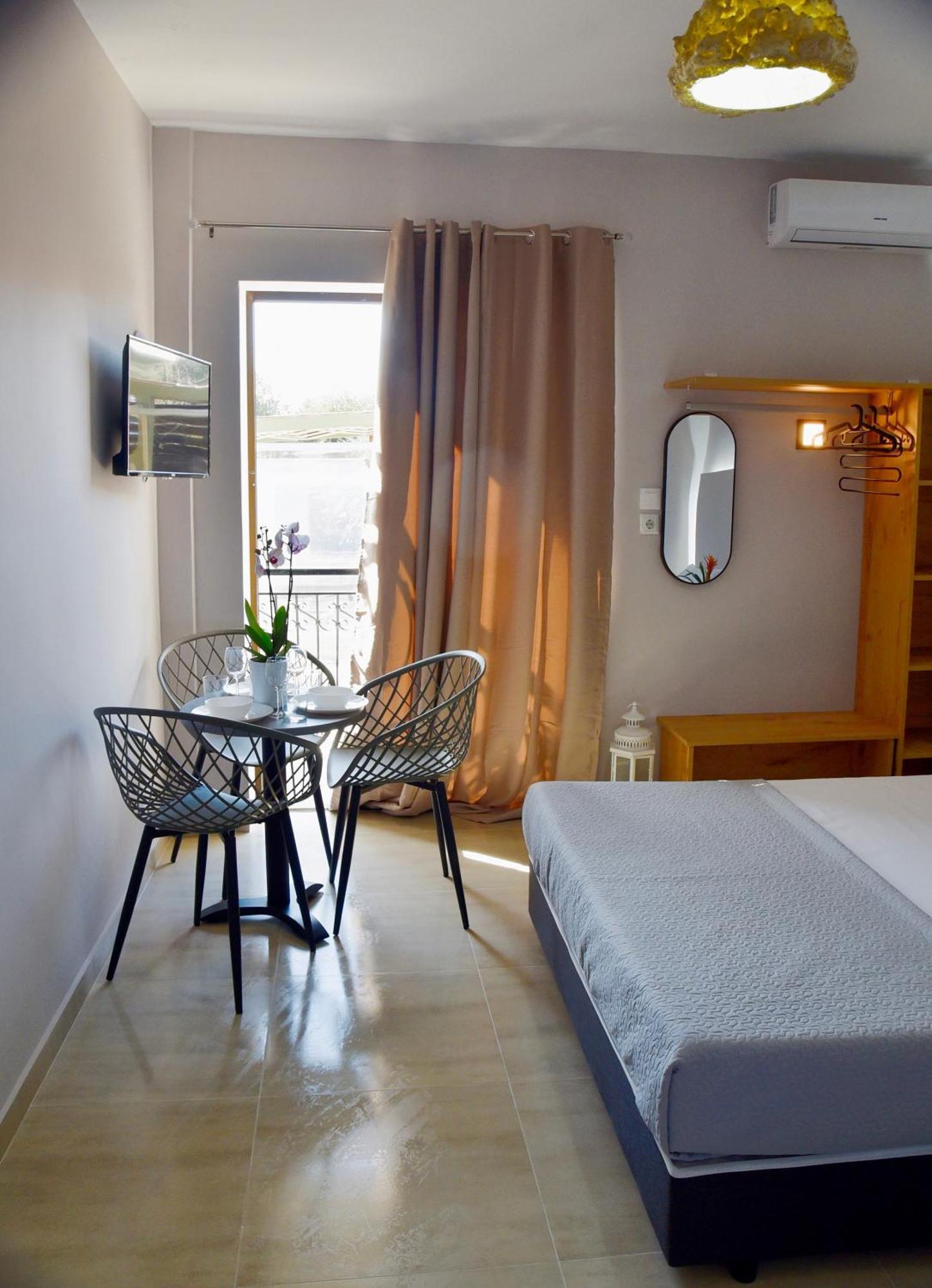 Room Nine 9 Beachfront Apartments Nea Kallikrateia Luaran gambar