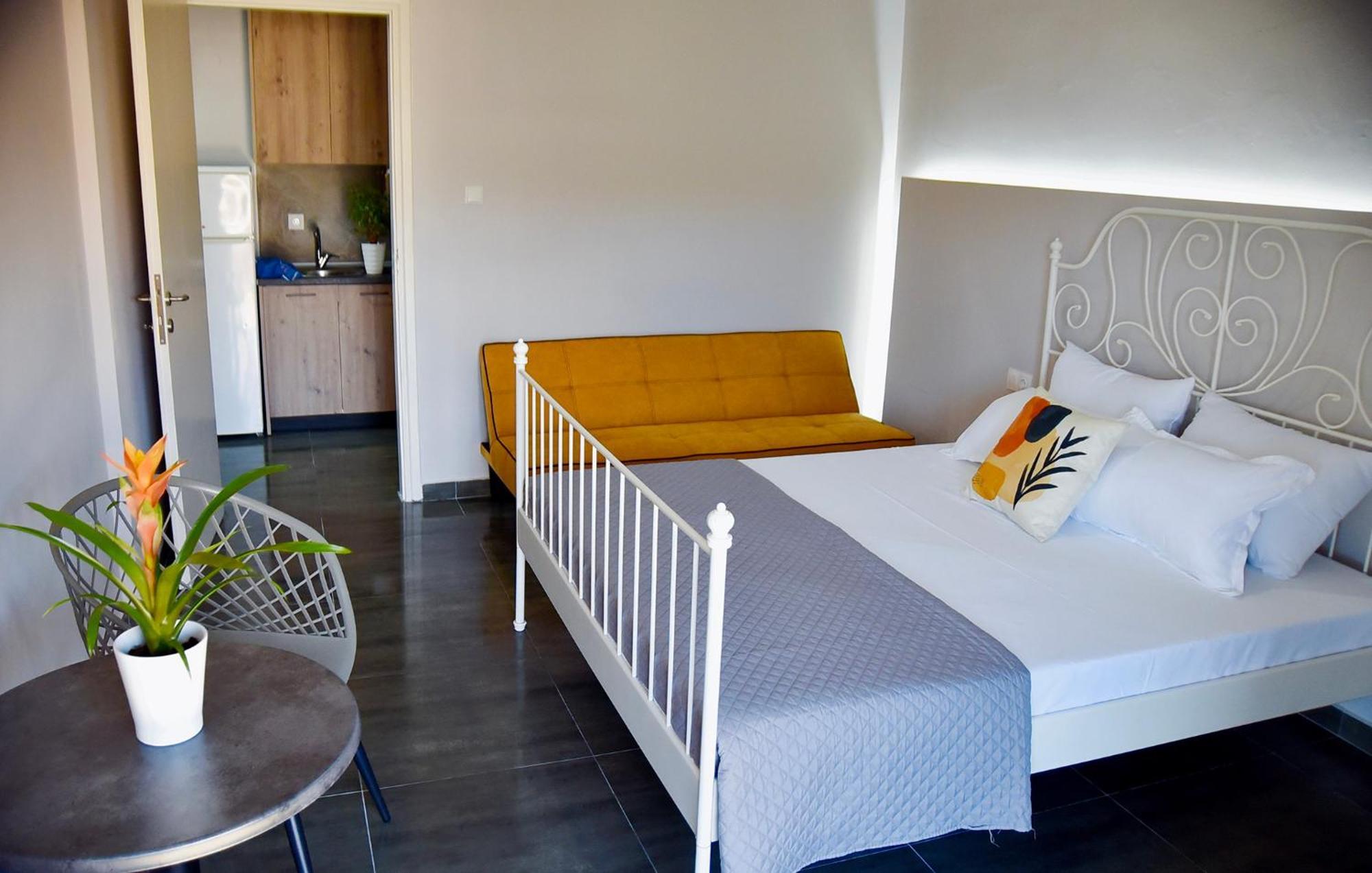 Room Nine 9 Beachfront Apartments Nea Kallikrateia Luaran gambar